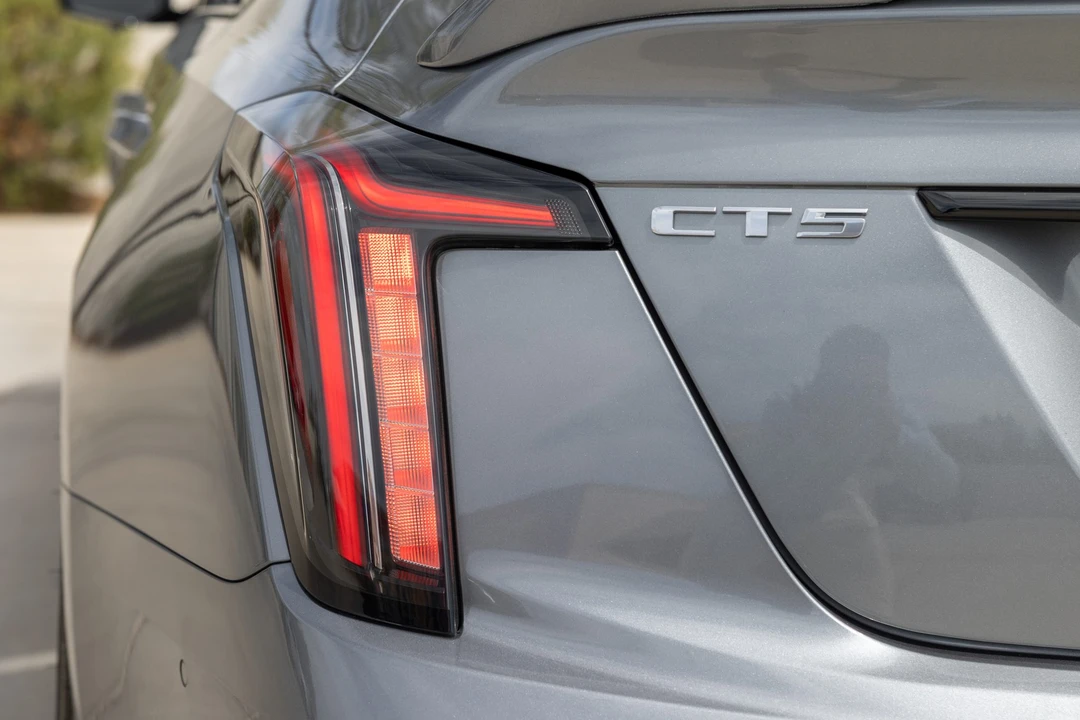 2022 Cadillac CT5-V Blackwing - Image 27 of 31