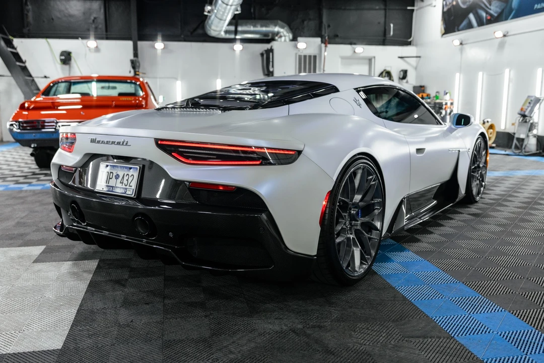 2022 Maserati MC20 - Image 9 of 31