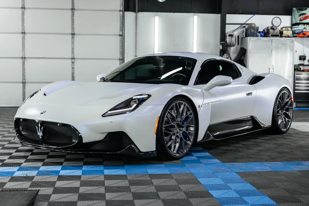 2022 Maserati MC20 - Image 3 of 31