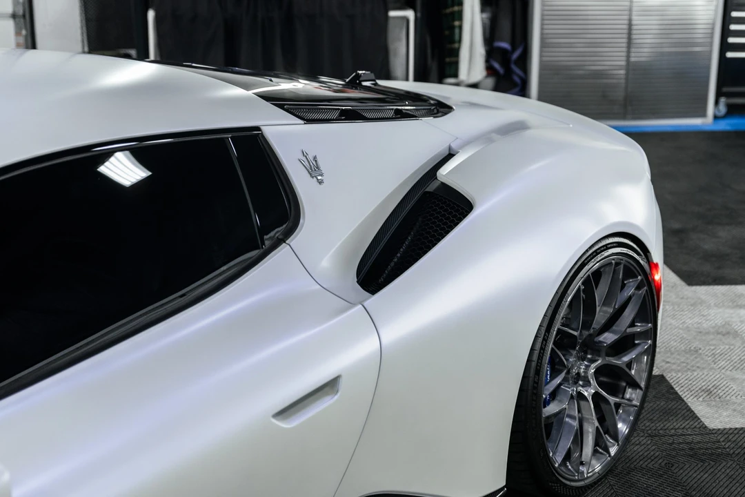 2022 Maserati MC20 - Image 25 of 31