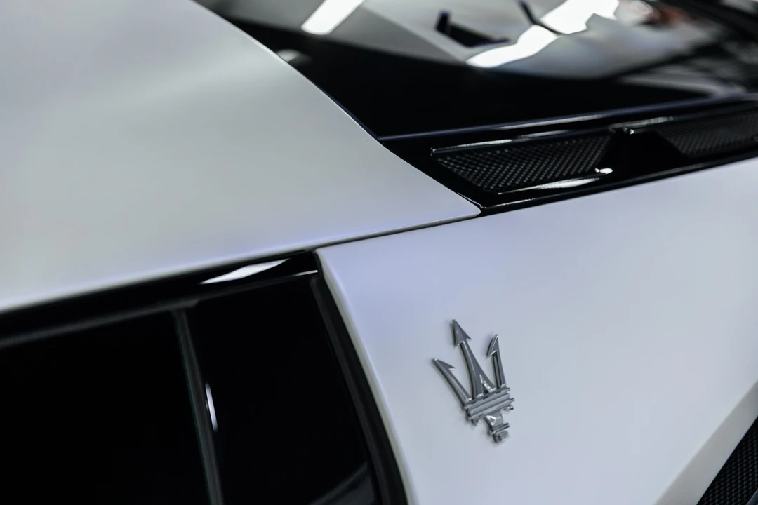 2022 Maserati MC20 - Image 27 of 31