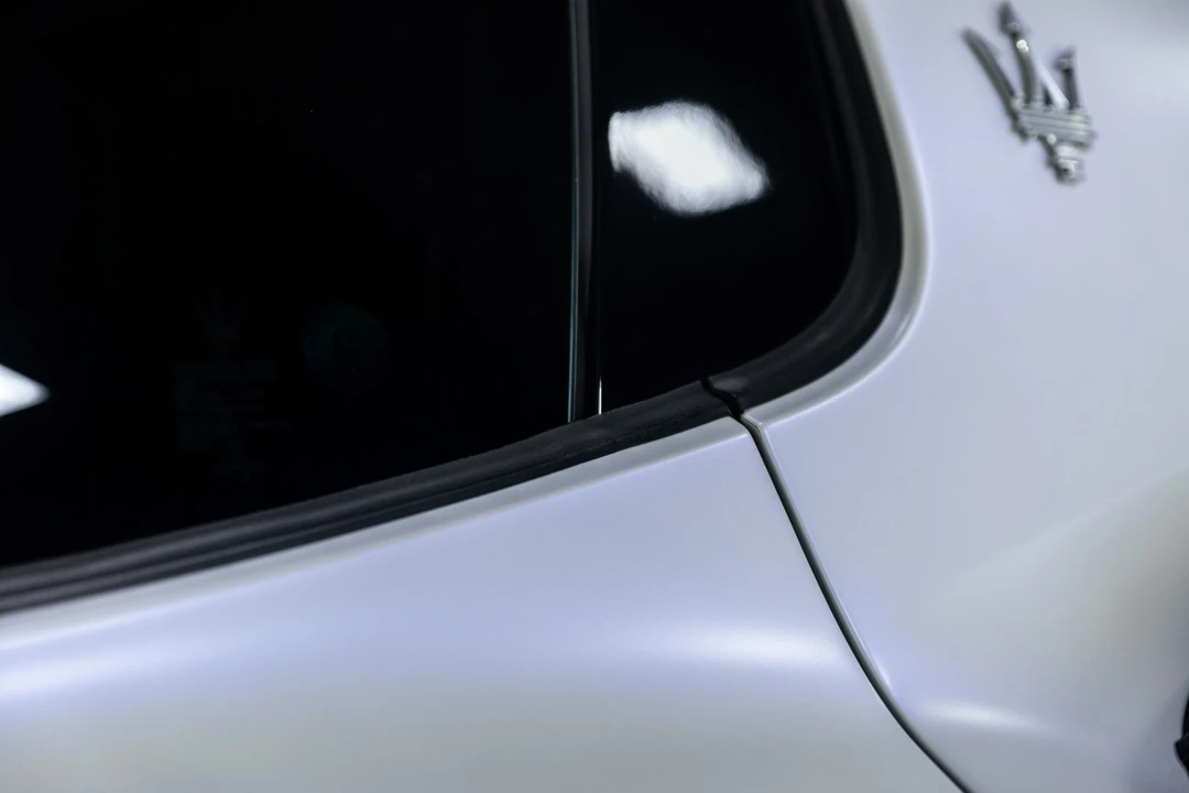 2022 Maserati MC20 - Image 28 of 31