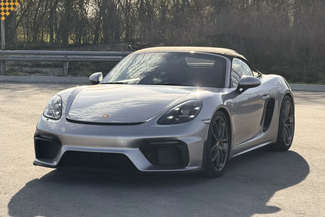 2022 Porsche 718 Boxster Spyder - Image 21 of 31