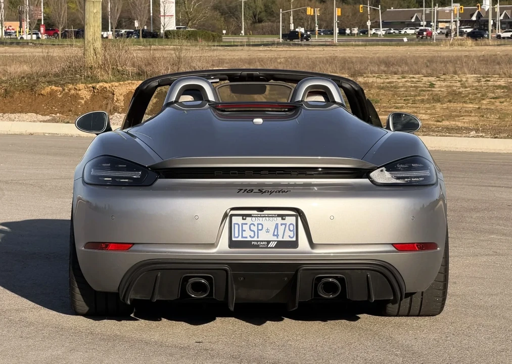 2022 Porsche 718 Boxster Spyder - Image 13 of 31