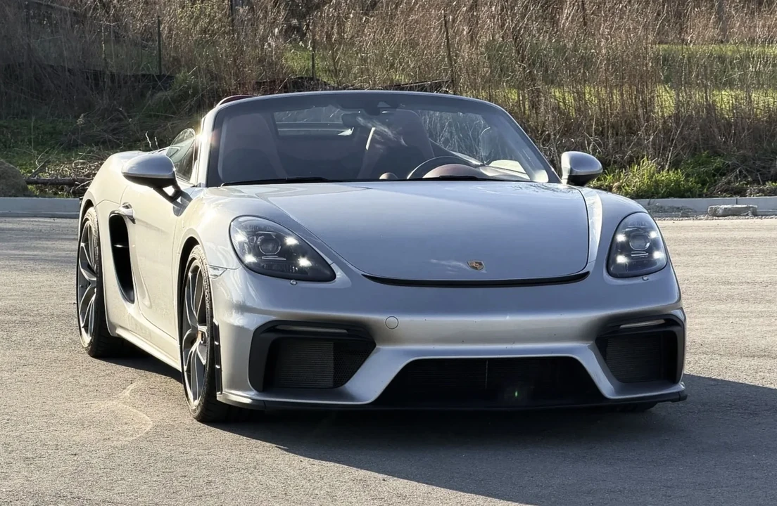 2022 Porsche 718 Boxster Spyder - Image 2 of 31