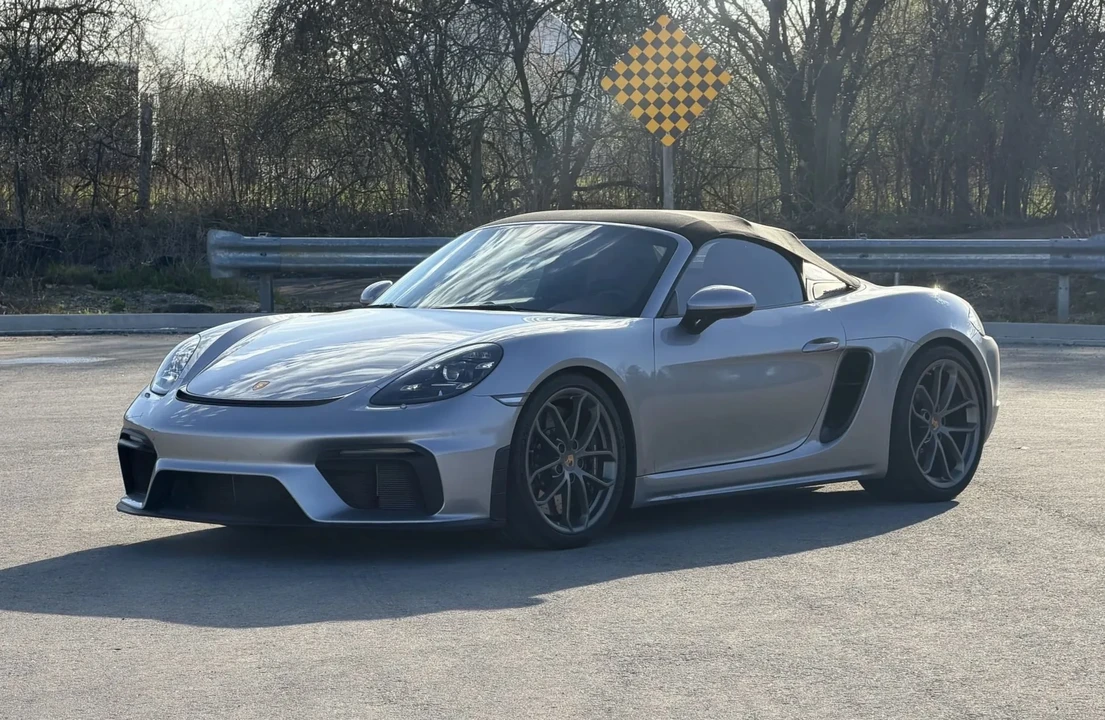 2022 Porsche 718 Boxster Spyder - Image 22 of 31