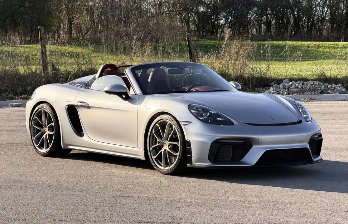 2022 Porsche 718 Boxster Spyder - Image 19 of 31