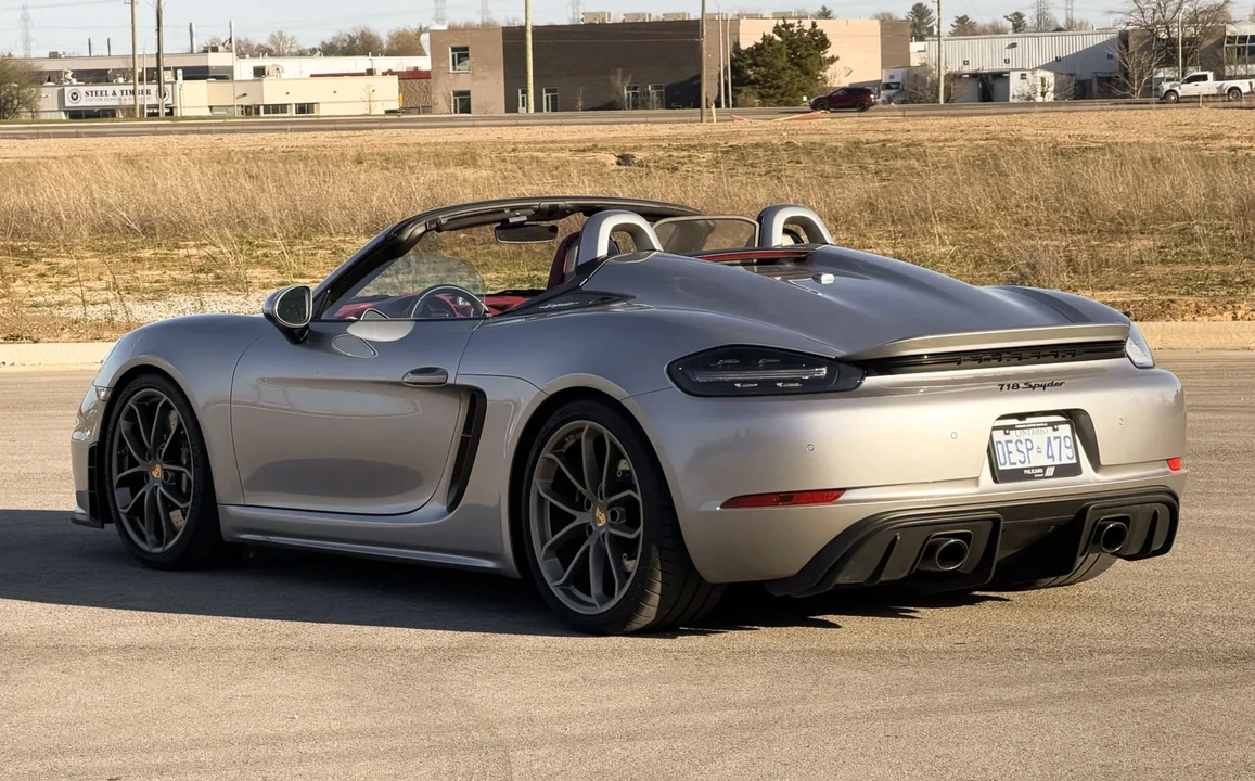 2022 Porsche 718 Boxster Spyder - Image 11 of 31