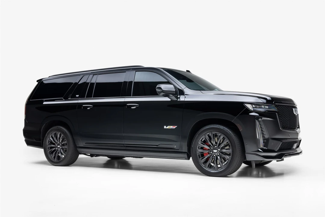 2023 Cadillac Escalade-V 5th Gen - Image 7 of 31