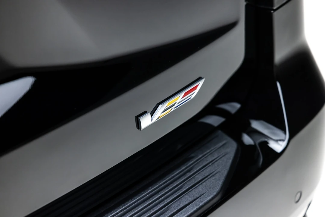 2023 Cadillac Escalade-V 5th Gen - Image 31 of 31