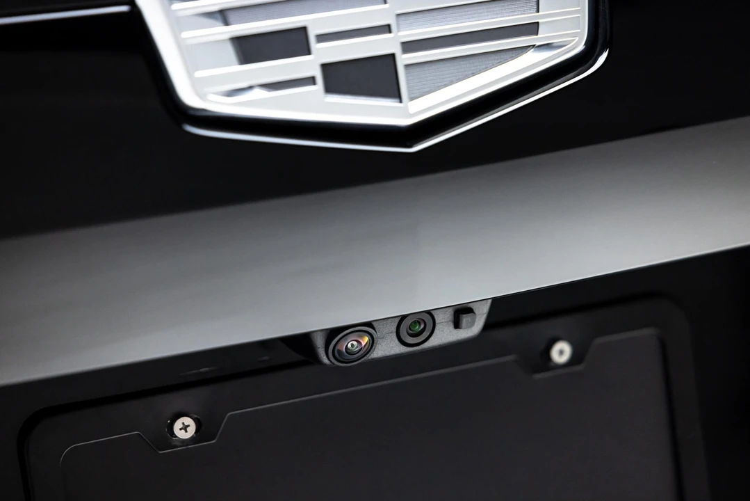 2023 Cadillac Escalade-V 5th Gen - Image 30 of 31