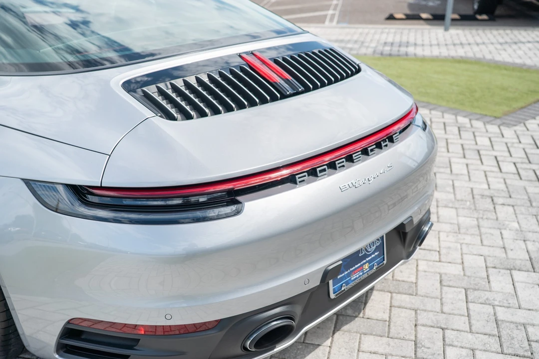 2023 Porsche 992 Targa 4 & 4S - Image 25 of 31