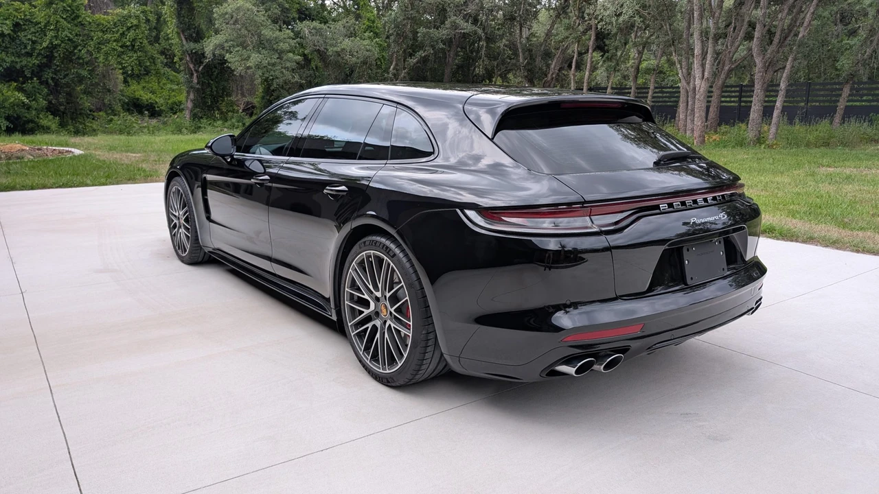 2023 Porsche 971 Panamera Sport Turismo - Image 13 of 31