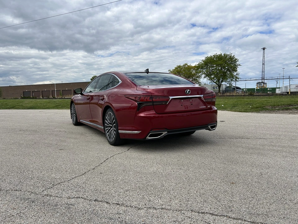 2024 Lexus LS 5th Gen - Image 8 of 31