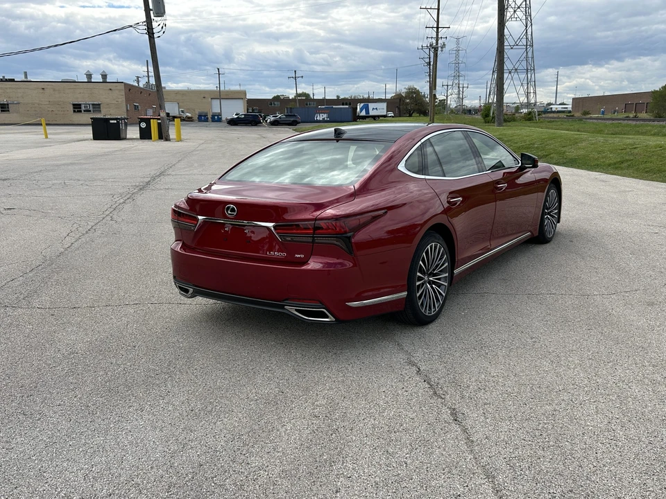 2024 Lexus LS 5th Gen - Image 11 of 31