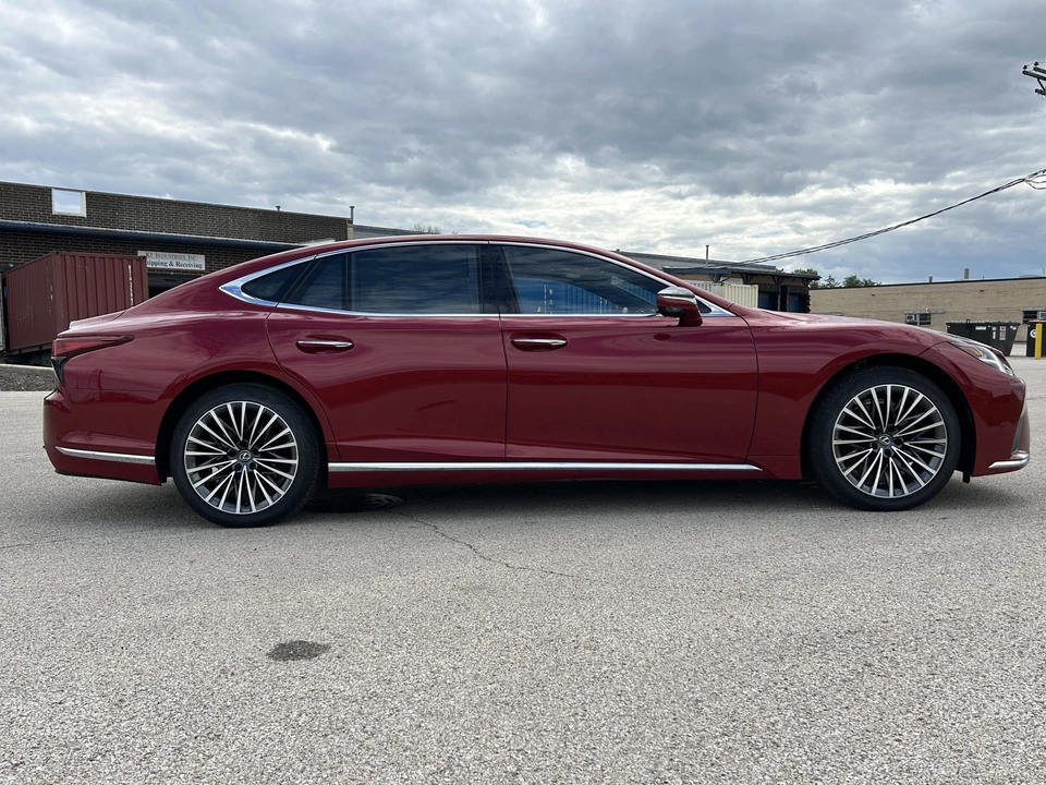 2024 Lexus LS 5th Gen - Image 15 of 31