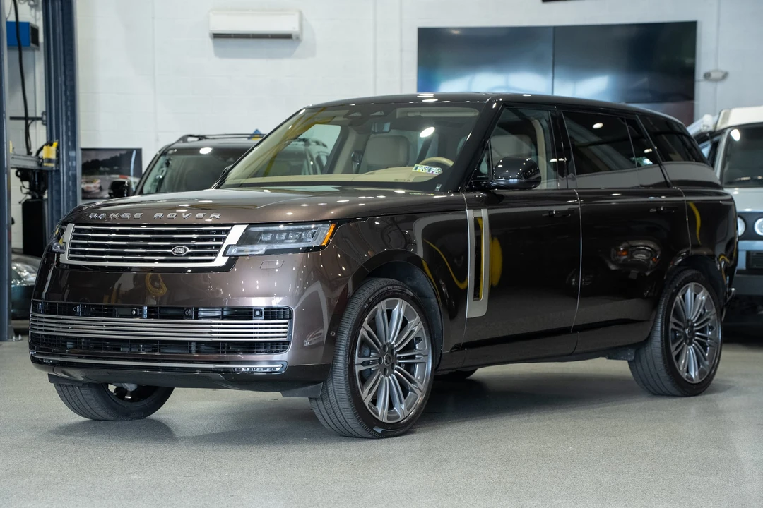 2025 Land Rover Range Rover L460 - Image 22 of 31
