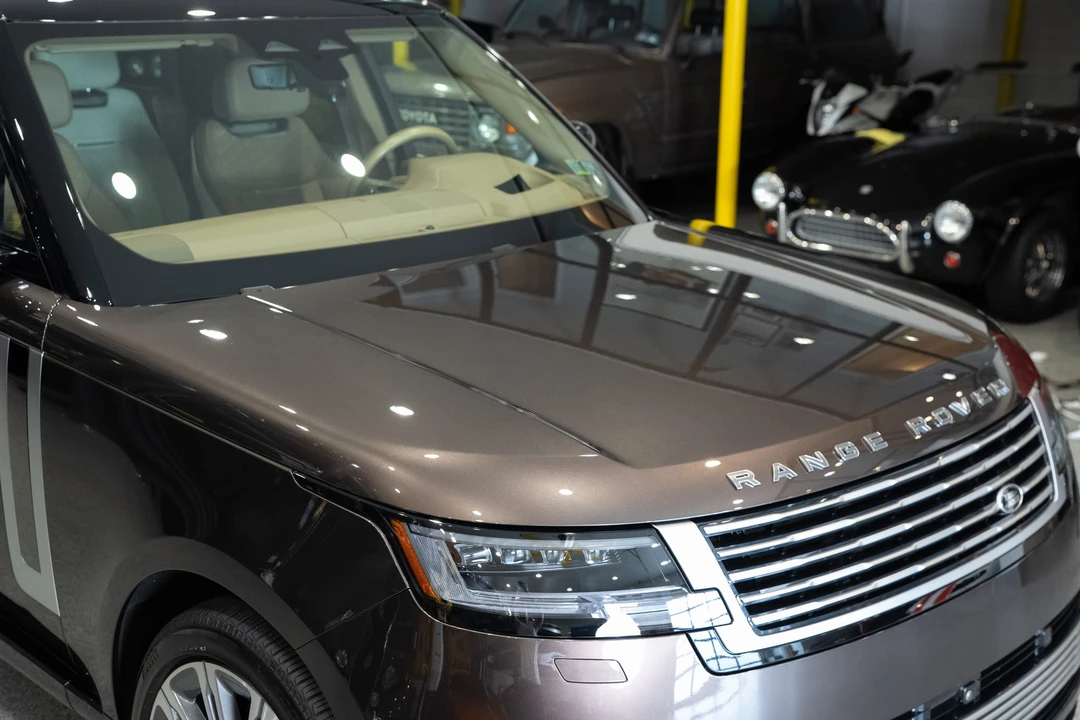 2025 Land Rover Range Rover L460 - Image 31 of 31
