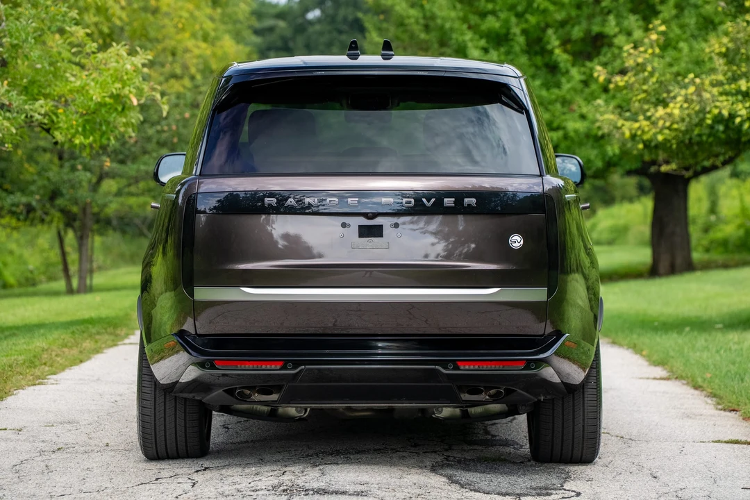 2025 Land Rover Range Rover L460 - Image 12 of 31