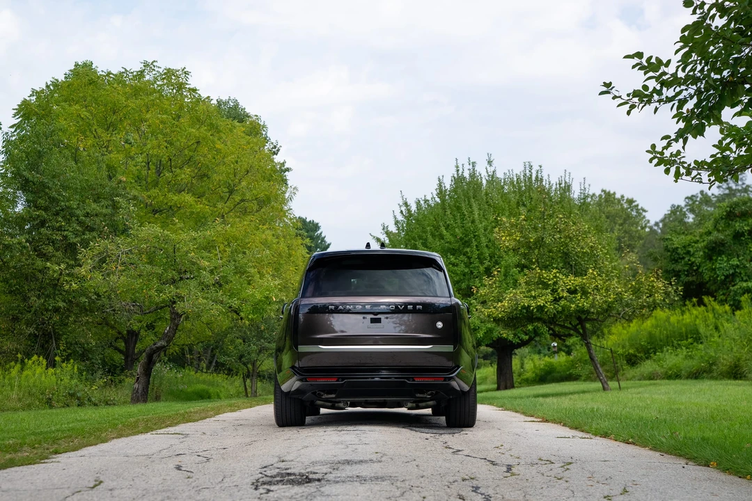 2025 Land Rover Range Rover L460 - Image 6 of 31