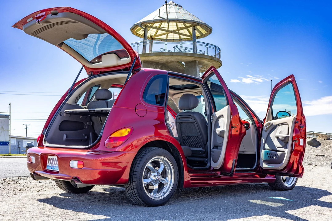 2001 Chrysler PT Cruiser - Image 8 of 31