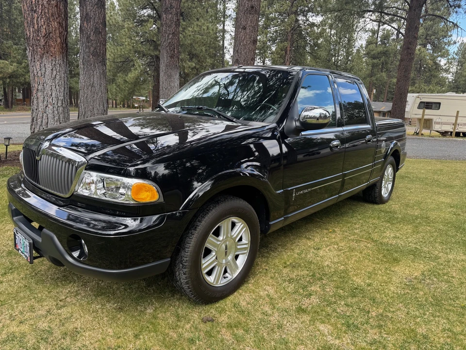 2002 Lincoln Blackwood - Image 4 of 31