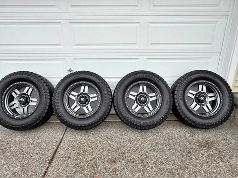 Fuel 20-inch Wheels with 35x12.50R20 Tires