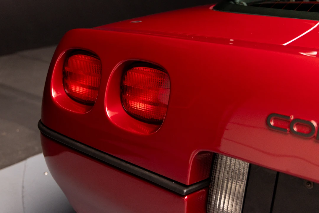 1990 Chevrolet Corvette C4 ZR1 - Image 20 of 31