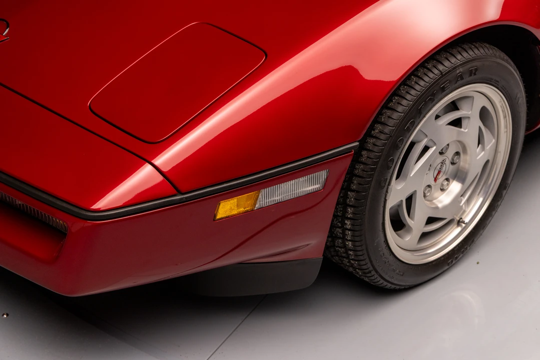 1990 Chevrolet Corvette C4 ZR1 - Image 14 of 31