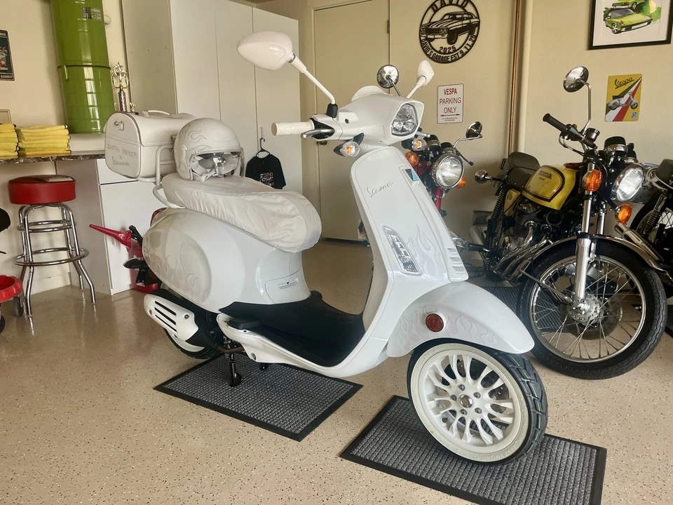 2022 Vespa Sei & PX & ET & LX & GT - Image 15 of 31