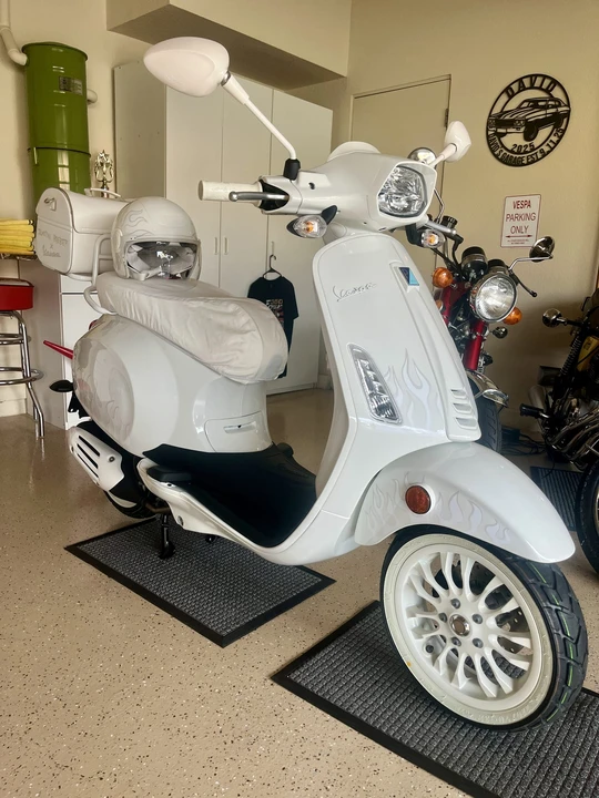 2022 Vespa Sei & PX & ET & LX & GT - Image 16 of 31