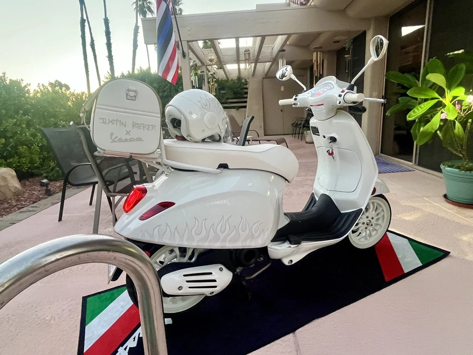 2022 Vespa Sei & PX & ET & LX & GT - Image 6 of 31