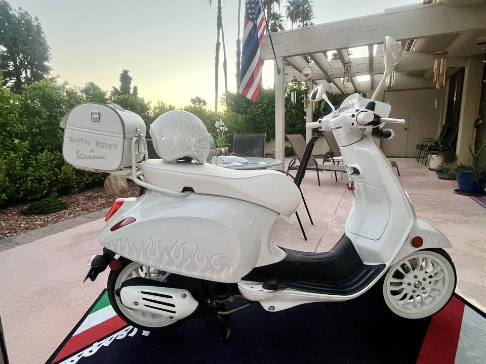 2022 Vespa Sei & PX & ET & LX & GT - Image 4 of 31