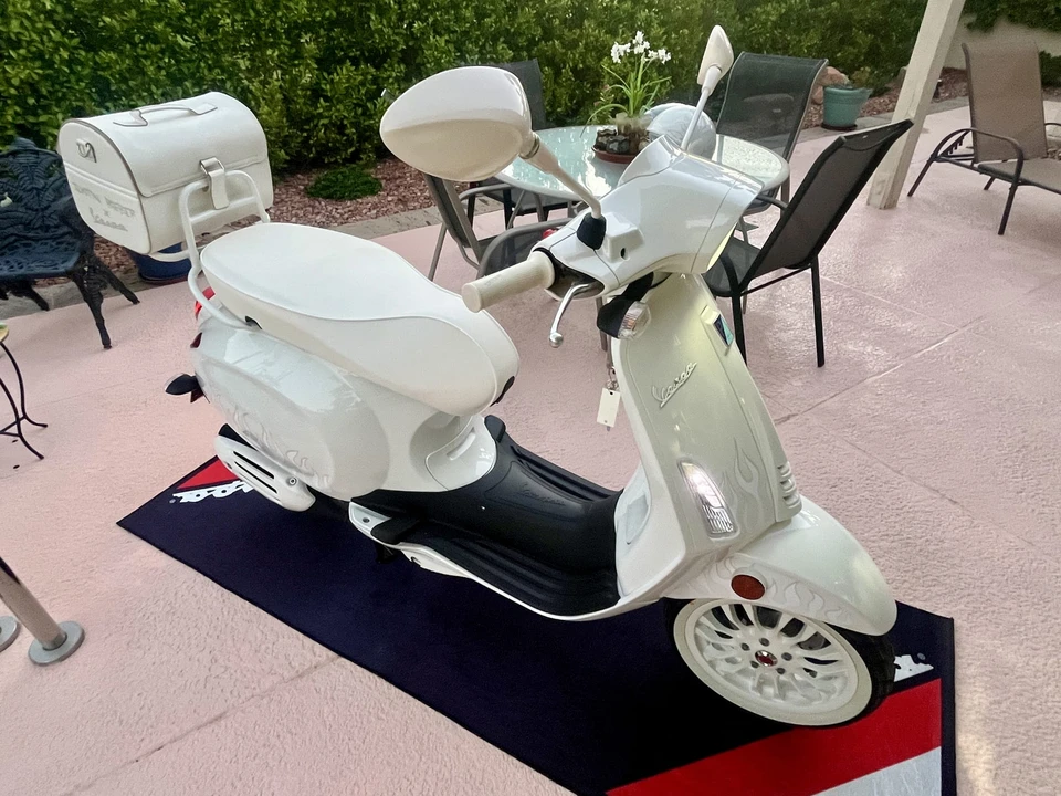 2022 Vespa Sei & PX & ET & LX & GT - Image 2 of 31