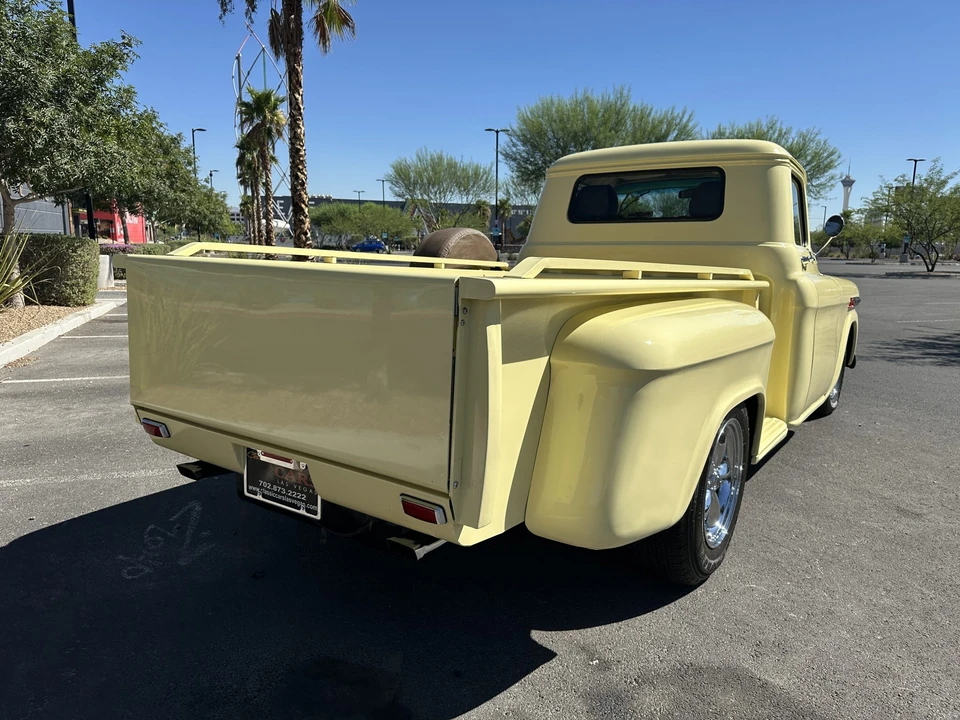 1959 Chevrolet Task Force - Image 5 of 31