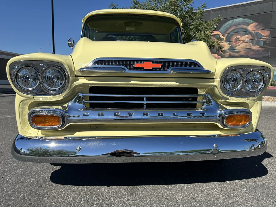 1959 Chevrolet Task Force - Image 10 of 31