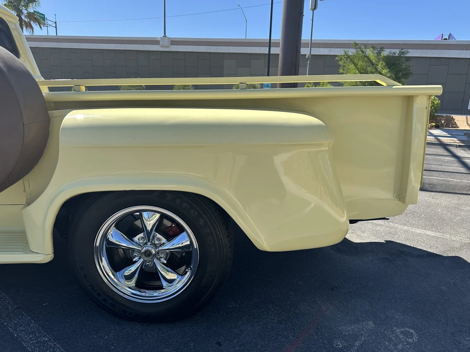 1959 Chevrolet Task Force - Image 21 of 31