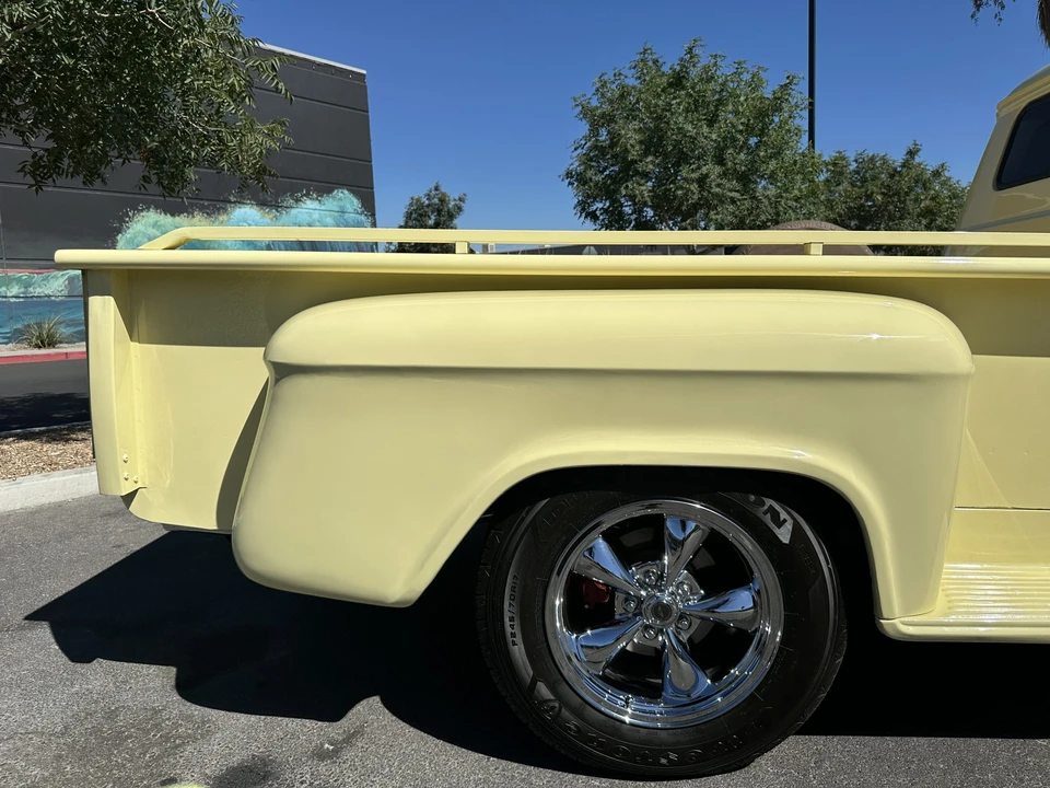 1959 Chevrolet Task Force - Image 27 of 31
