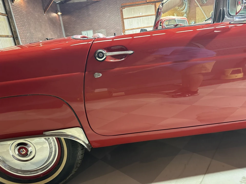 1955 Ford Thunderbird 1st Gen - Image 26 of 31