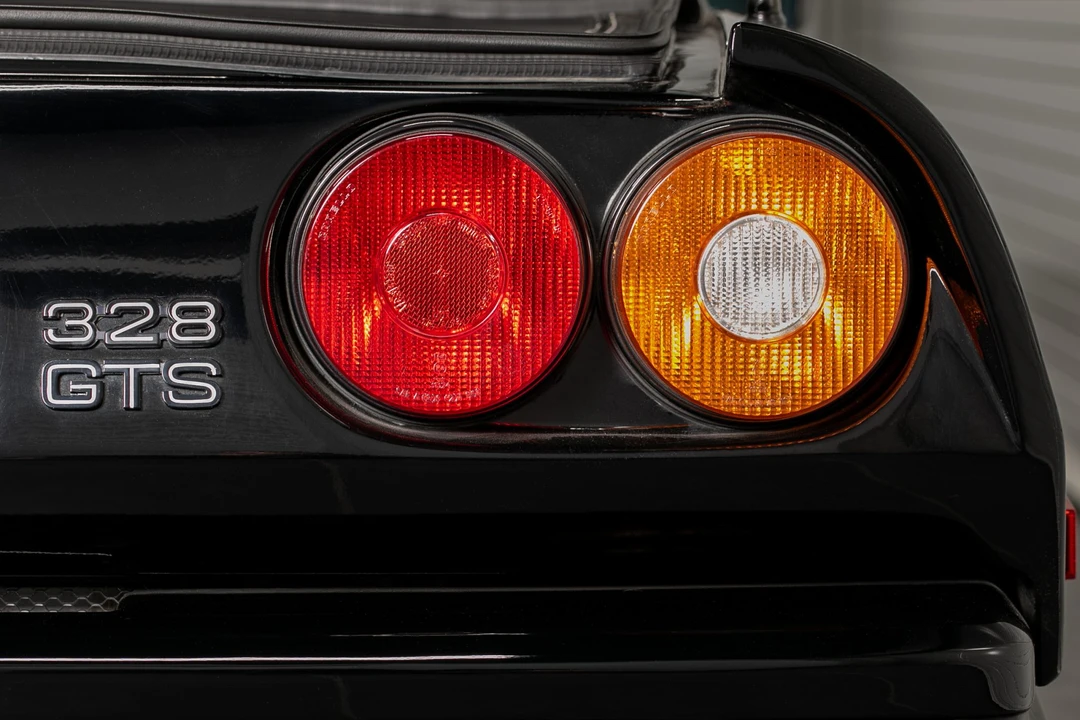 1989 Ferrari 328 GTS - Image 24 of 31