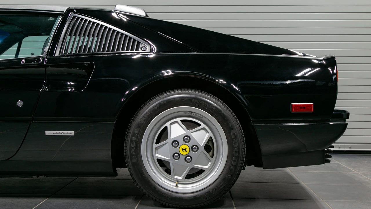 1989 Ferrari 328 GTS - Image 19 of 31