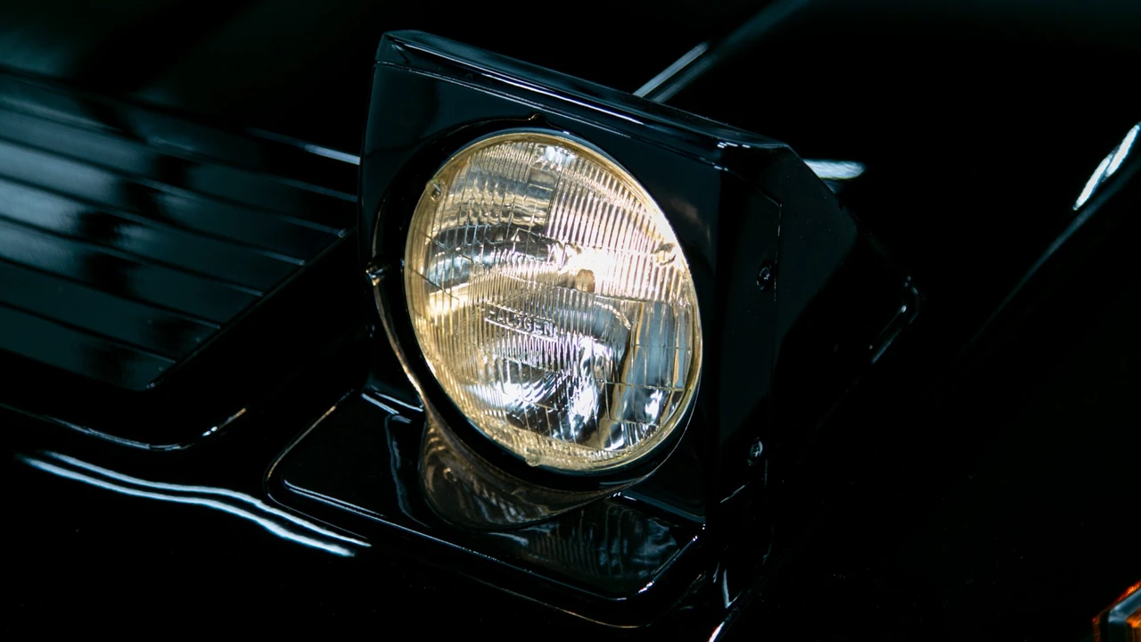 1989 Ferrari 328 GTS - Image 28 of 31