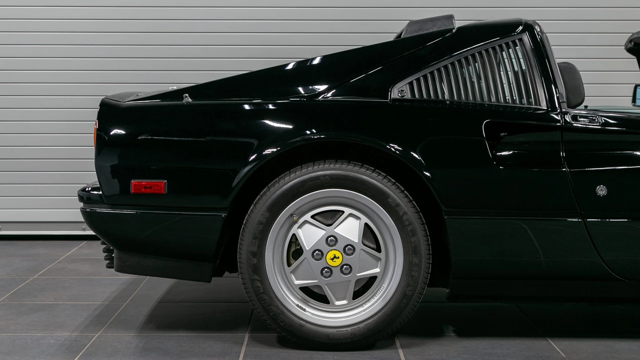 1989 Ferrari 328 GTS - Image 17 of 31