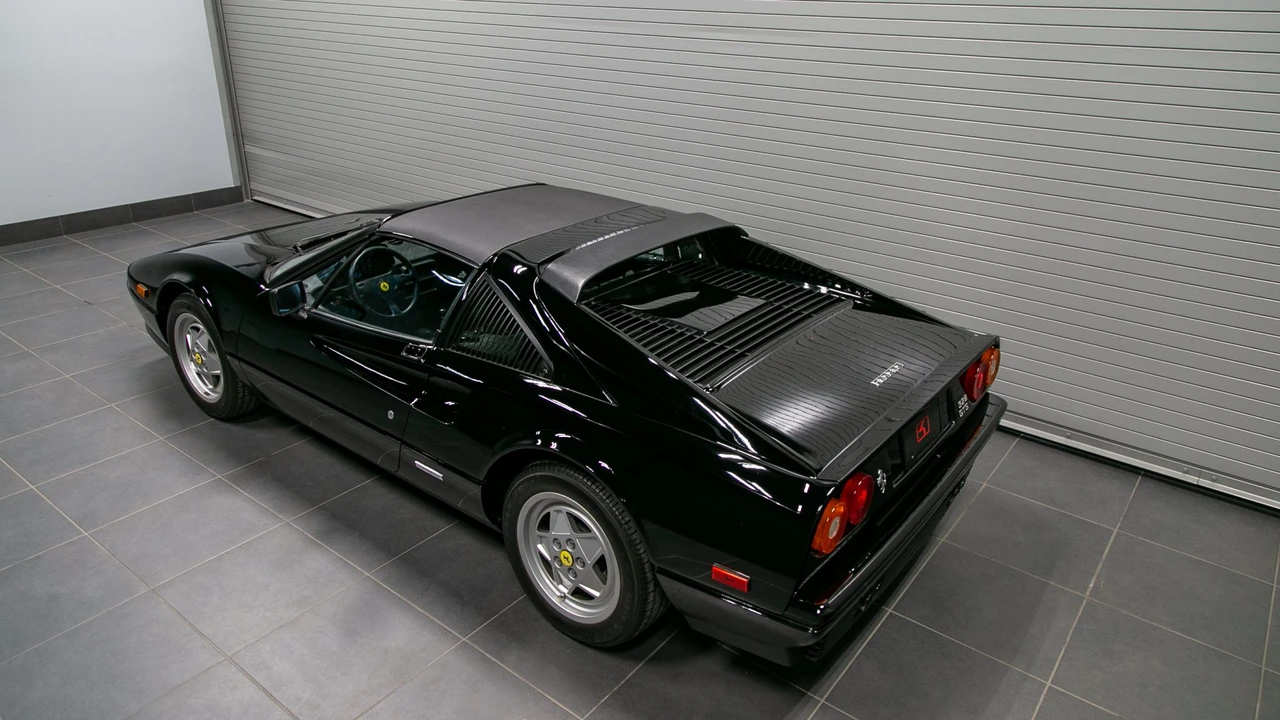 1989 Ferrari 328 GTS - Image 13 of 31