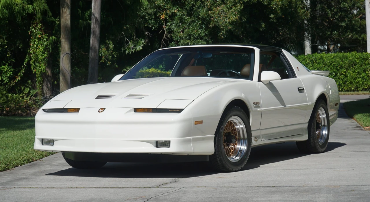 1989 Pontiac Firebird Trans Am 3rd Gen - Image 6 of 31