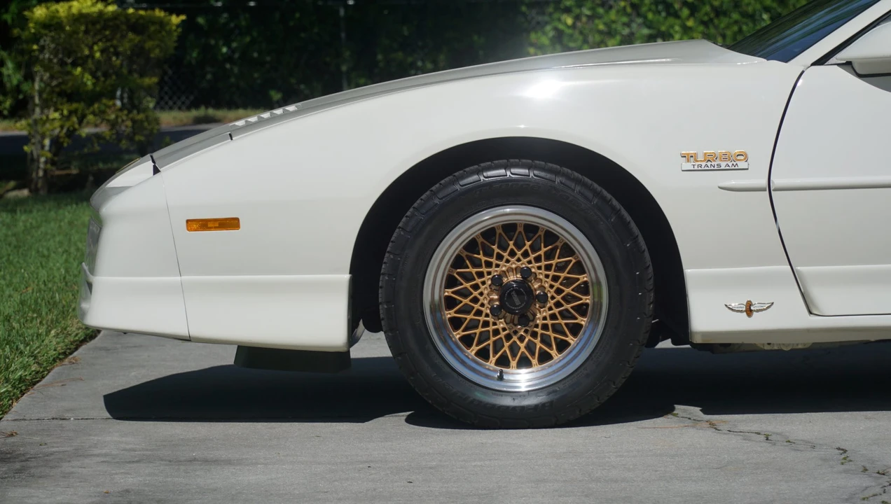 1989 Pontiac Firebird Trans Am 3rd Gen - Image 31 of 31