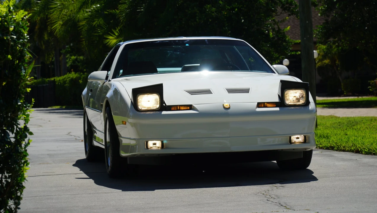 1989 Pontiac Firebird Trans Am 3rd Gen - Image 12 of 31