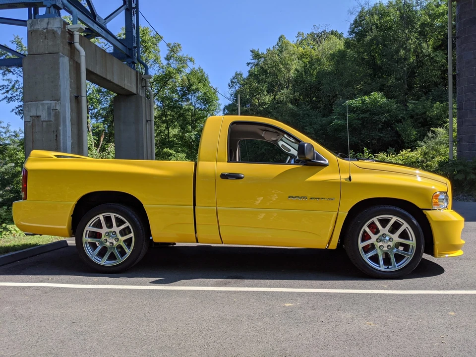 2005 Dodge Ram SRT-10 3rd Gen - Image 13 of 31