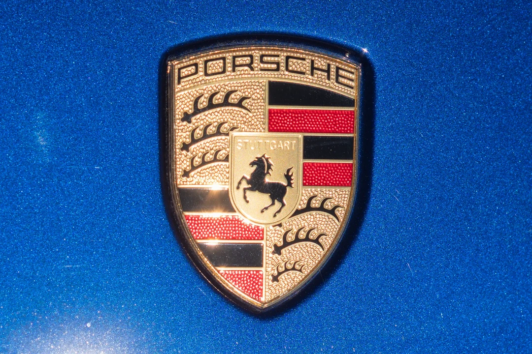 2024 Porsche 992 GT3 - Image 19 of 31