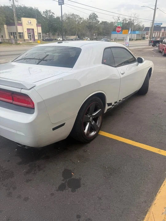 2014 Dodge Challenger 3rd Gen - Image 3 of 5